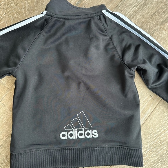Adidas Baby Tracksuit athletic pant set - Picture 8 of 8